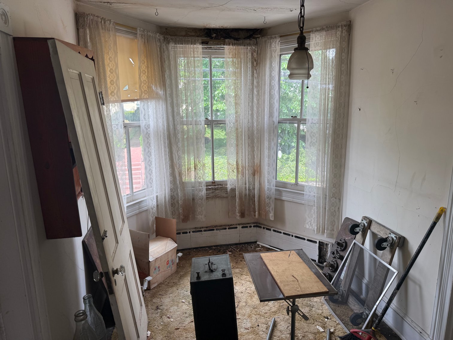 Image for 3 BR/1 BA Home & 3 BR/2 BA Home on .70 +/- Acre North King St. Double Lot in Historic Downtown Leesburg, VA--SELLING to the HIGHEST BIDDER!!