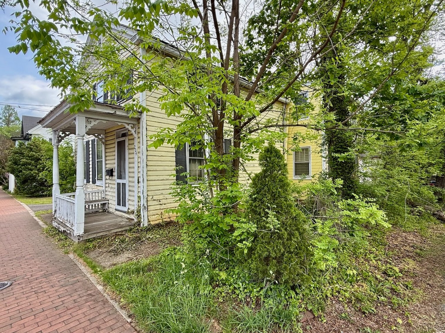 Image for 3 BR/1 BA Home & 3 BR/2 BA Home on .70 +/- Acre North King St. Double Lot in Historic Downtown Leesburg, VA--SELLING to the HIGHEST BIDDER!!
