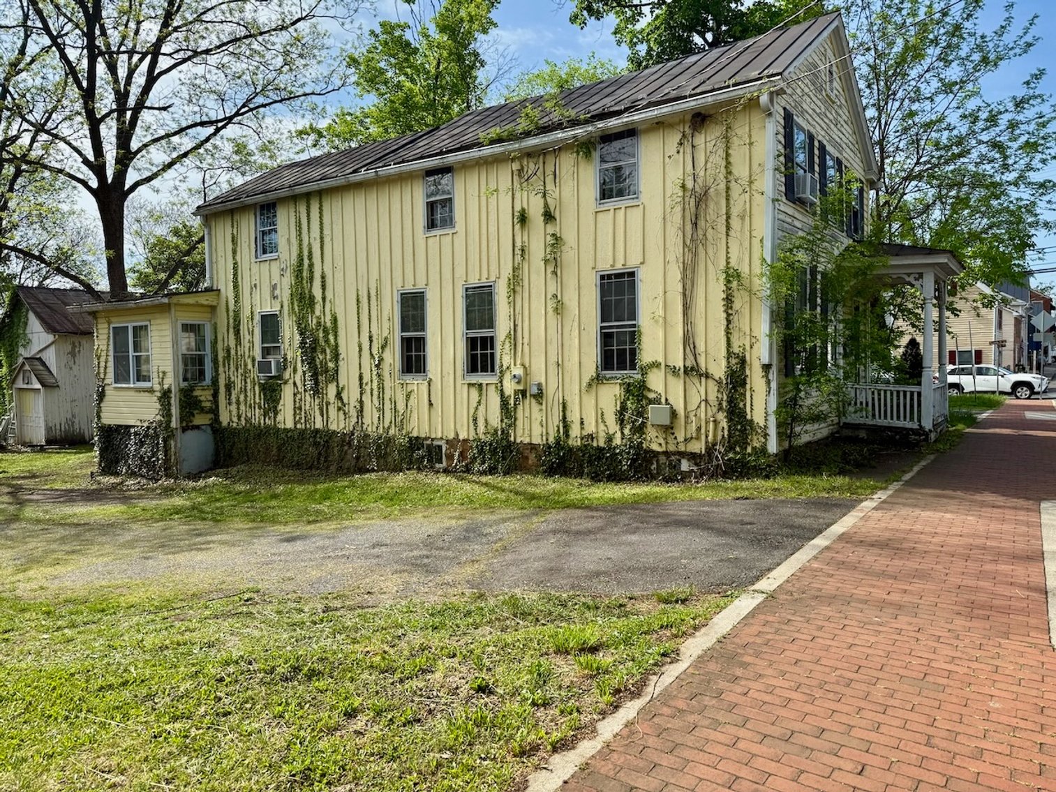 Image for 3 BR/1 BA Home & 3 BR/2 BA Home on .70 +/- Acre North King St. Double Lot in Historic Downtown Leesburg, VA--SELLING to the HIGHEST BIDDER!!