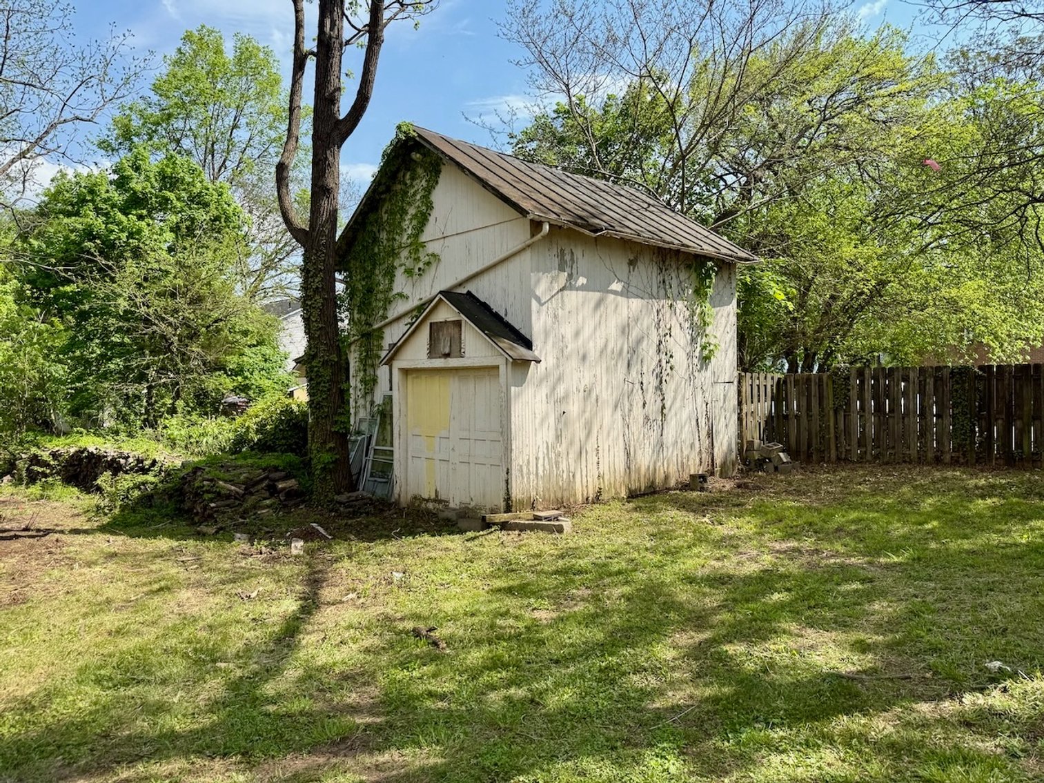 Image for 3 BR/1 BA Home & 3 BR/2 BA Home on .70 +/- Acre North King St. Double Lot in Historic Downtown Leesburg, VA--SELLING to the HIGHEST BIDDER!!