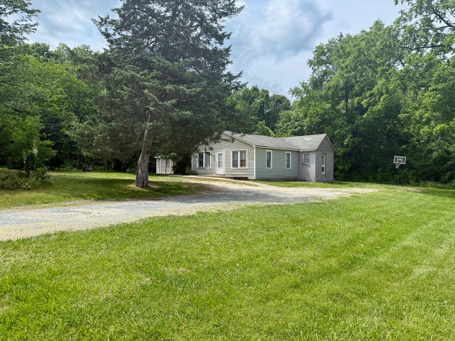 Image for 4 BR/2 BA Home on 3.8 +/- Acres on Lee Hill School Dr. in Spotsylvania County, VA--ONLINE ONLY BIDDING!!