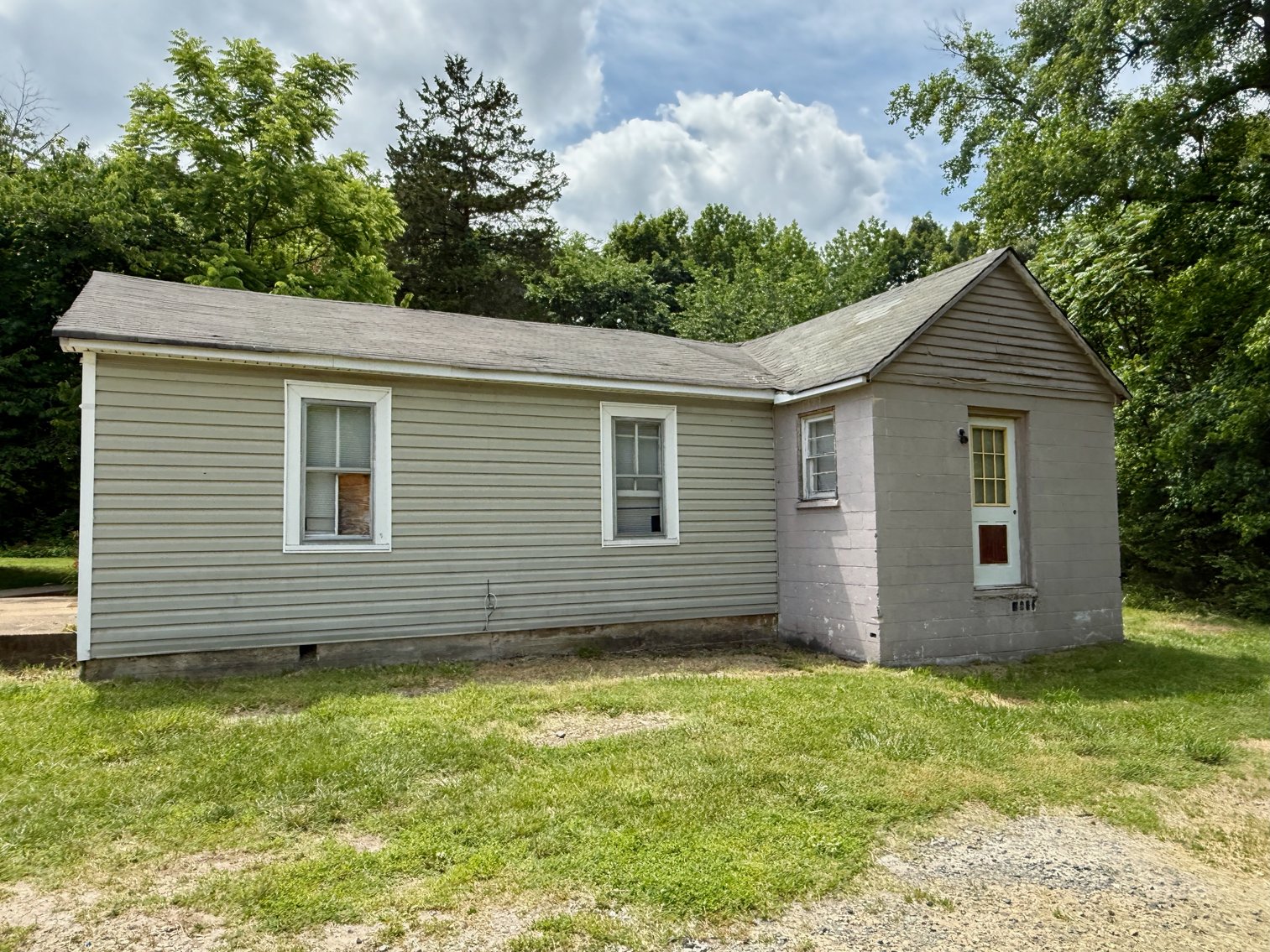 Image for 4 BR/2 BA Home on 3.8 +/- Acres on Lee Hill School Dr. in Spotsylvania County, VA--ONLINE ONLY BIDDING!!