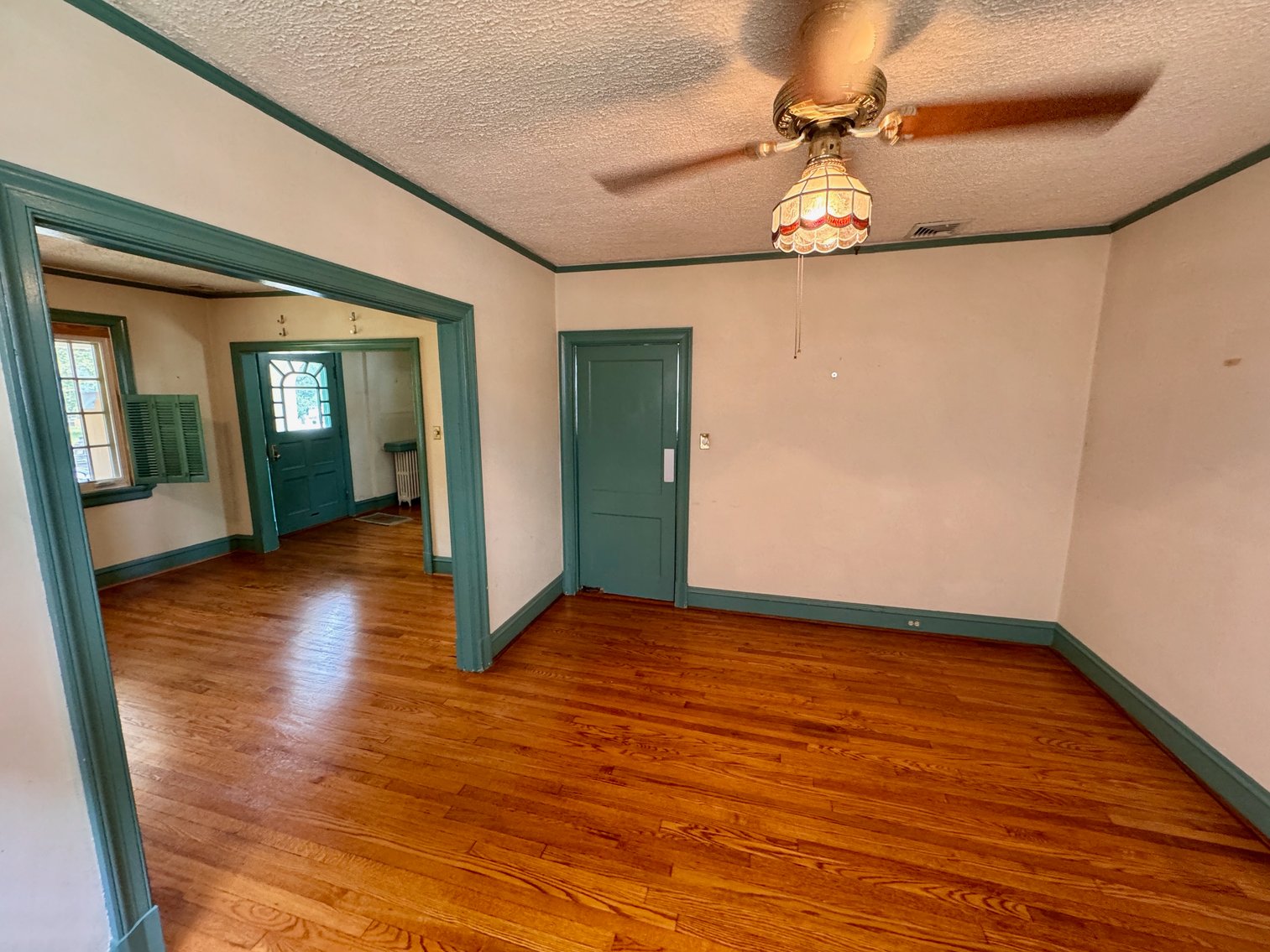 Image for 3 BR/1 BA Home w/Spacious Fenced Back Yard in the Bellevue Neighborhood of Downtown Richmond, VA--ONLINE ONLY BIDDING!!