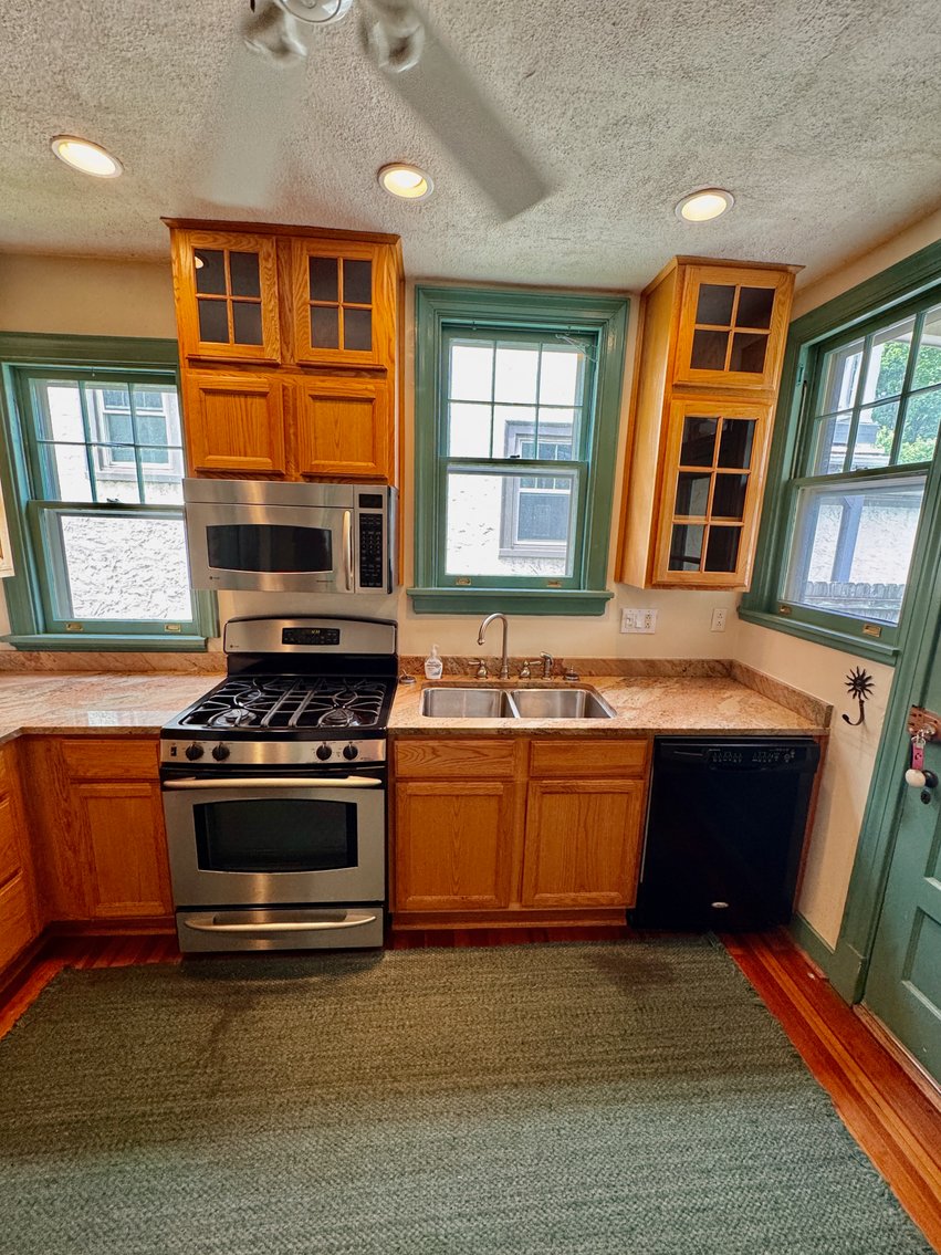 Image for 3 BR/1 BA Home w/Spacious Fenced Back Yard in the Bellevue Neighborhood of Downtown Richmond, VA--ONLINE ONLY BIDDING!!