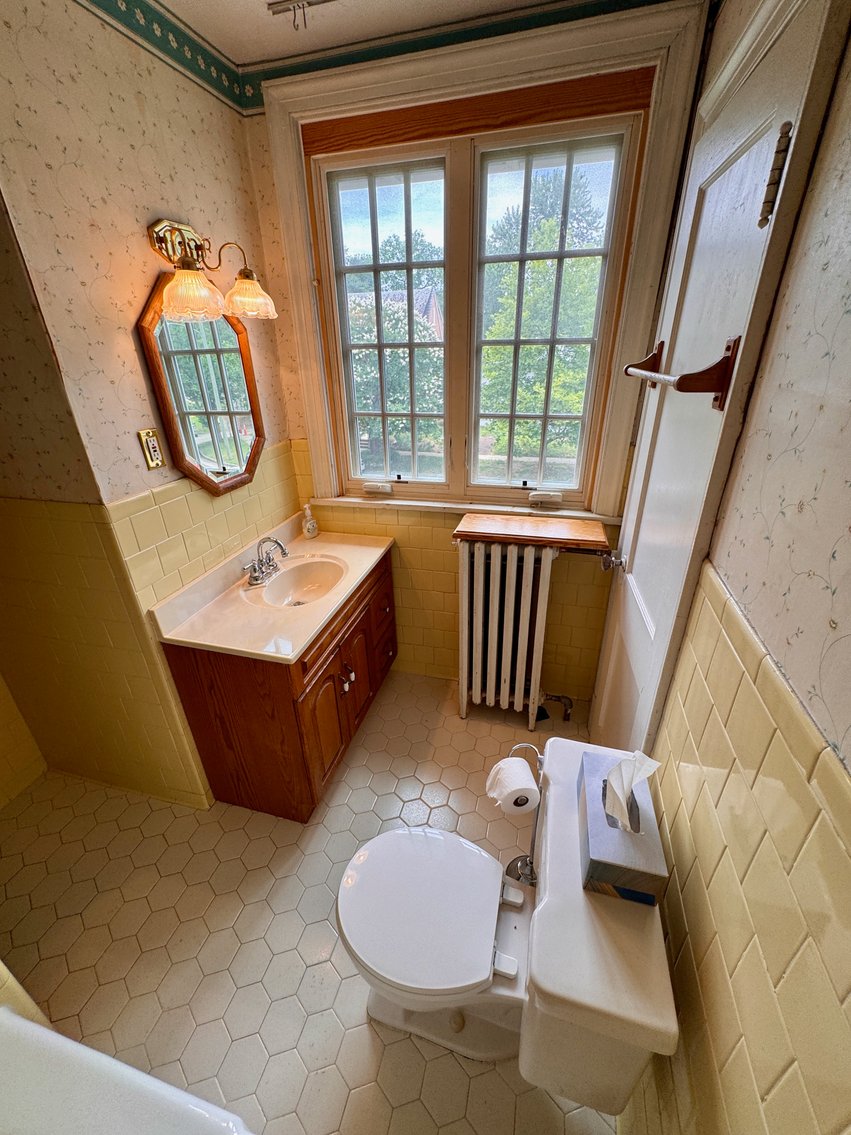 Image for 3 BR/1 BA Home w/Spacious Fenced Back Yard in the Bellevue Neighborhood of Downtown Richmond, VA--ONLINE ONLY BIDDING!!