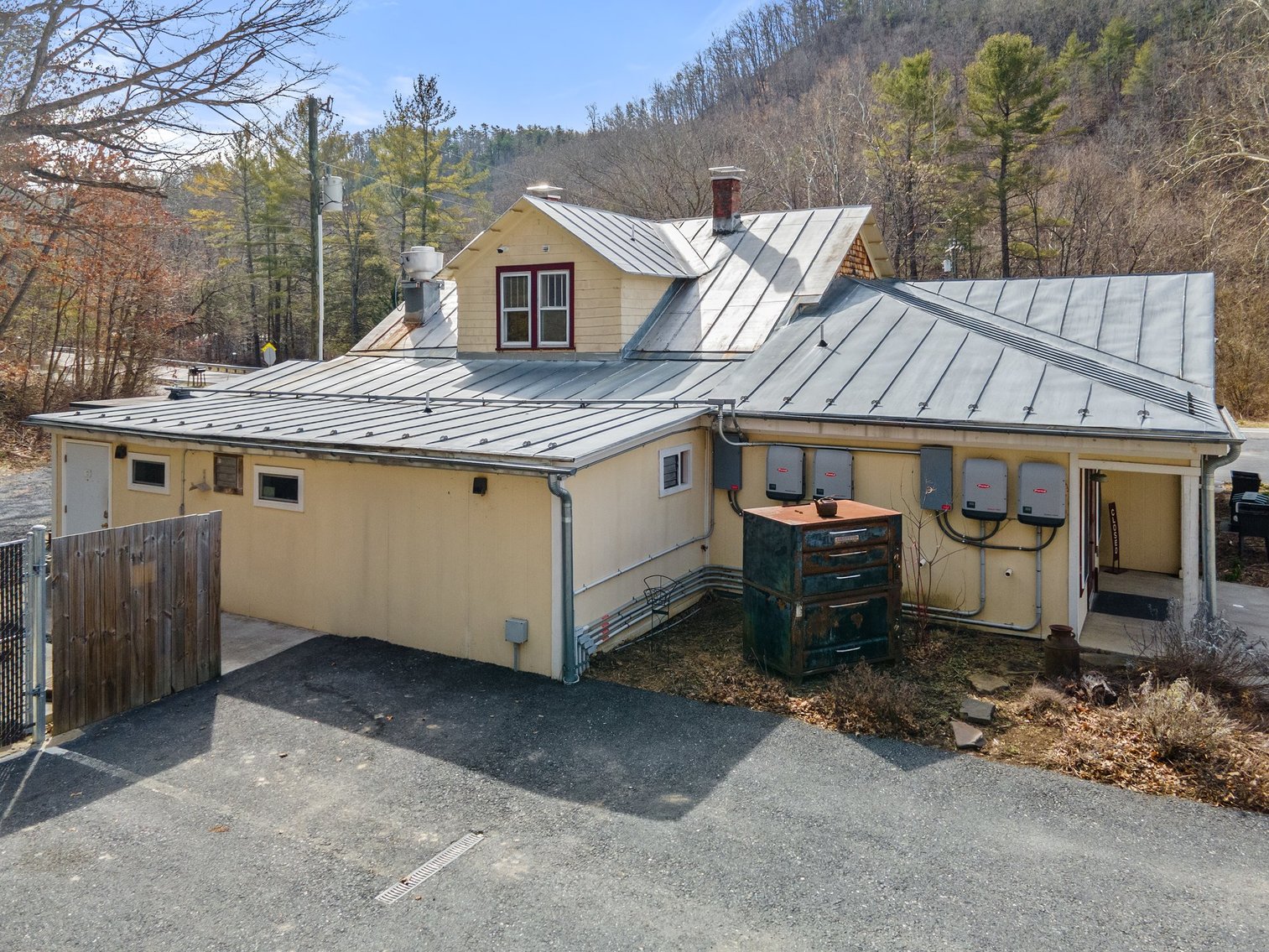 Image for Commercial Building/Restaurant & 3 BR/3 BA Stone Home w/550' +/- of road frontage on 2.8 +/- Acres in the Shenandoah Valley/Augusta County, VA--SELLING to the HIGHEST BIDDER!!