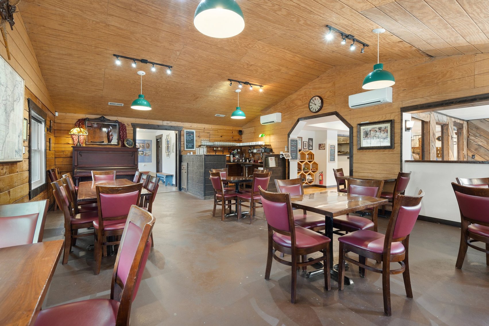 Image for Commercial Building/Restaurant & 3 BR/3 BA Stone Home w/550' +/- of road frontage on 2.8 +/- Acres in the Shenandoah Valley/Augusta County, VA--SELLING to the HIGHEST BIDDER!!