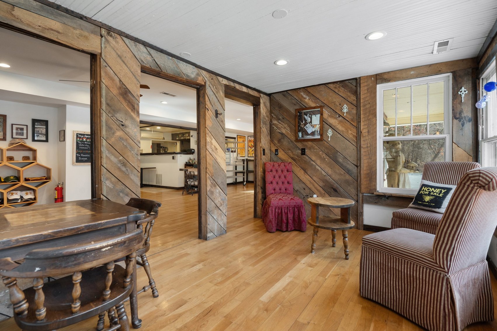 Image for Commercial Building/Restaurant & 3 BR/3 BA Stone Home w/550' +/- of road frontage on 2.8 +/- Acres in the Shenandoah Valley/Augusta County, VA--SELLING to the HIGHEST BIDDER!!