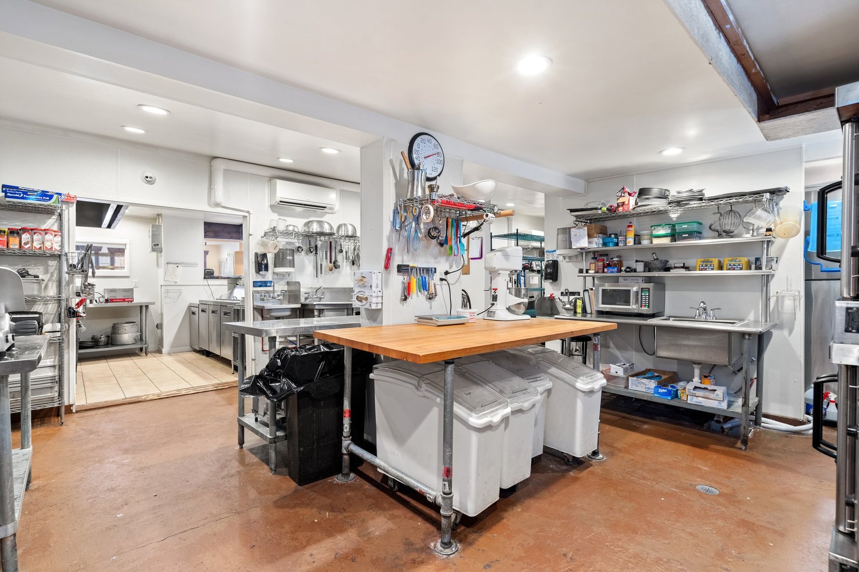 Image for Commercial Building/Restaurant & 3 BR/3 BA Stone Home w/550' +/- of road frontage on 2.8 +/- Acres in the Shenandoah Valley/Augusta County, VA--SELLING to the HIGHEST BIDDER!!