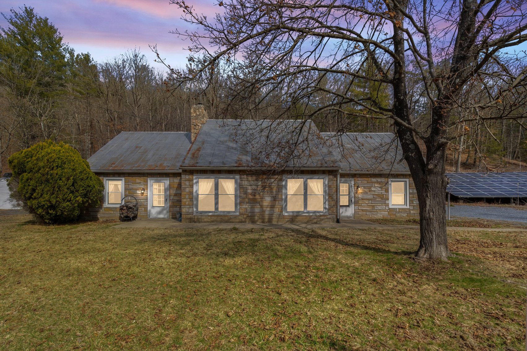 Image for Commercial Building/Restaurant & 3 BR/3 BA Stone Home w/550' +/- of road frontage on 2.8 +/- Acres in the Shenandoah Valley/Augusta County, VA--SELLING to the HIGHEST BIDDER!!