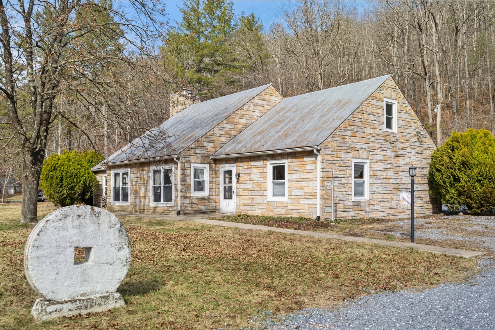 Image for Commercial Building/Restaurant & 3 BR/3 BA Stone Home w/550' +/- of road frontage on 2.8 +/- Acres in the Shenandoah Valley/Augusta County, VA--SELLING to the HIGHEST BIDDER!!