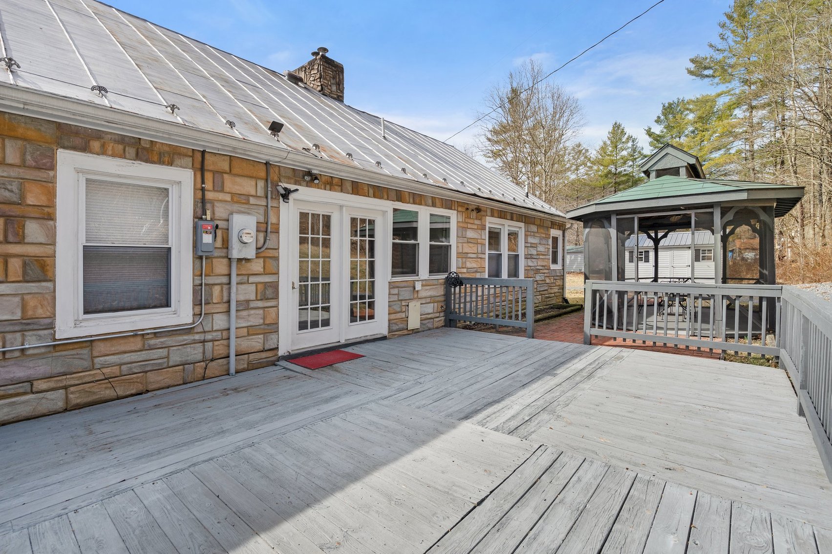 Image for Commercial Building/Restaurant & 3 BR/3 BA Stone Home w/550' +/- of road frontage on 2.8 +/- Acres in the Shenandoah Valley/Augusta County, VA--SELLING to the HIGHEST BIDDER!!