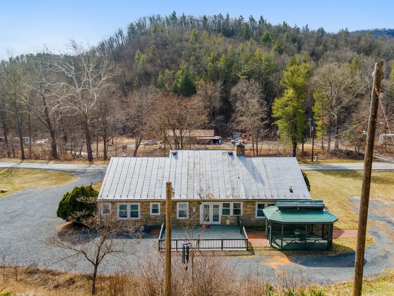 Image for Commercial Building/Restaurant & 3 BR/3 BA Stone Home w/550' +/- of road frontage on 2.8 +/- Acres in the Shenandoah Valley/Augusta County, VA--SELLING to the HIGHEST BIDDER!!