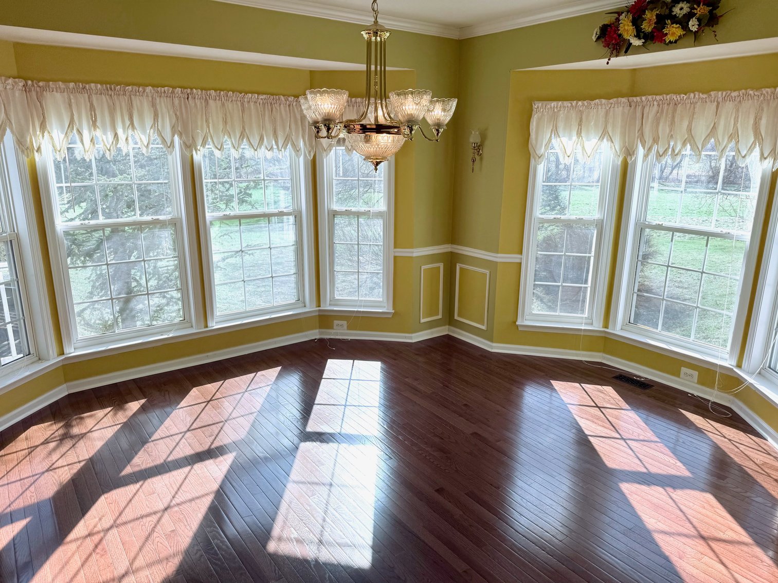 Image for 4 BR/3.5 BA Home on 1.53 +/- Acre Cul-de-Sac Lot in Spruce Hill Estates in Charles Town, WV--SELLING to the HIGHEST BIDDER!!