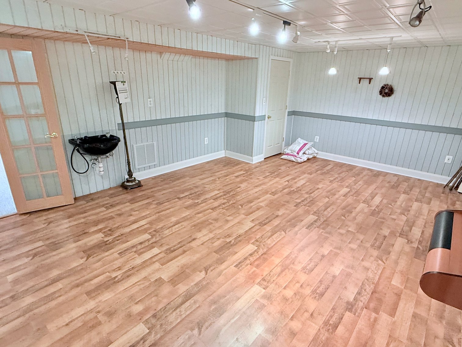 Image for 4 BR/3.5 BA Home on 1.53 +/- Acre Cul-de-Sac Lot in Spruce Hill Estates in Charles Town, WV--SELLING to the HIGHEST BIDDER!!