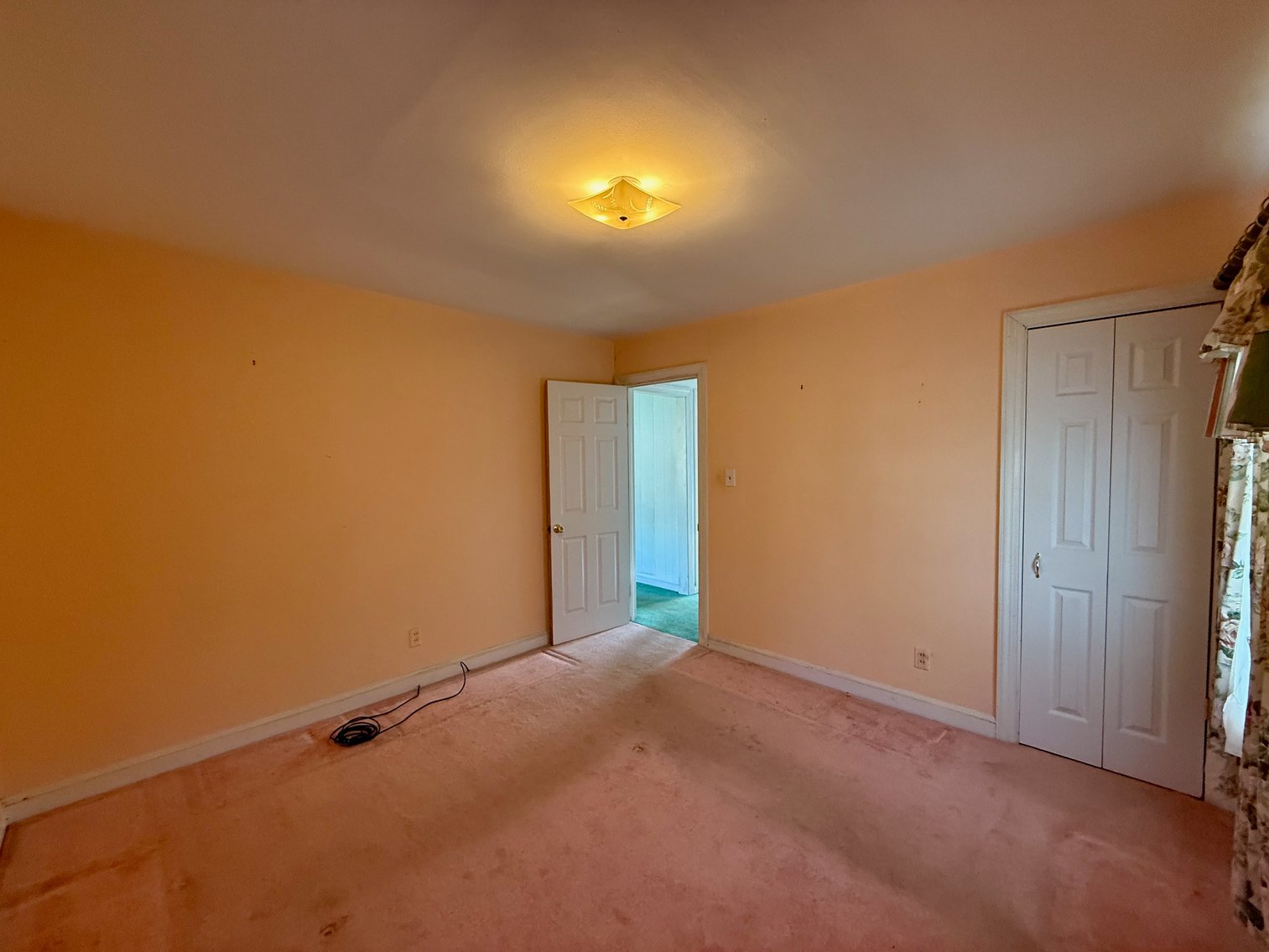 Image for 3 BR/1 BA Home w/Fenced Yard Near Downtown Culpeper, VA--SELLING to the HIGHEST BIDDER via ONLINE ONLY BIDDING!!