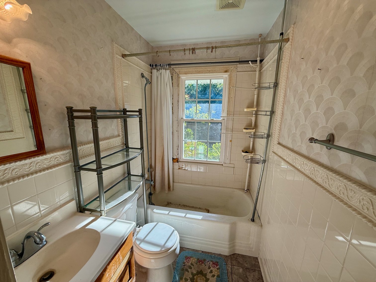 Image for 3 BR/1 BA Home w/Fenced Yard Near Downtown Culpeper, VA--SELLING to the HIGHEST BIDDER via ONLINE ONLY BIDDING!!