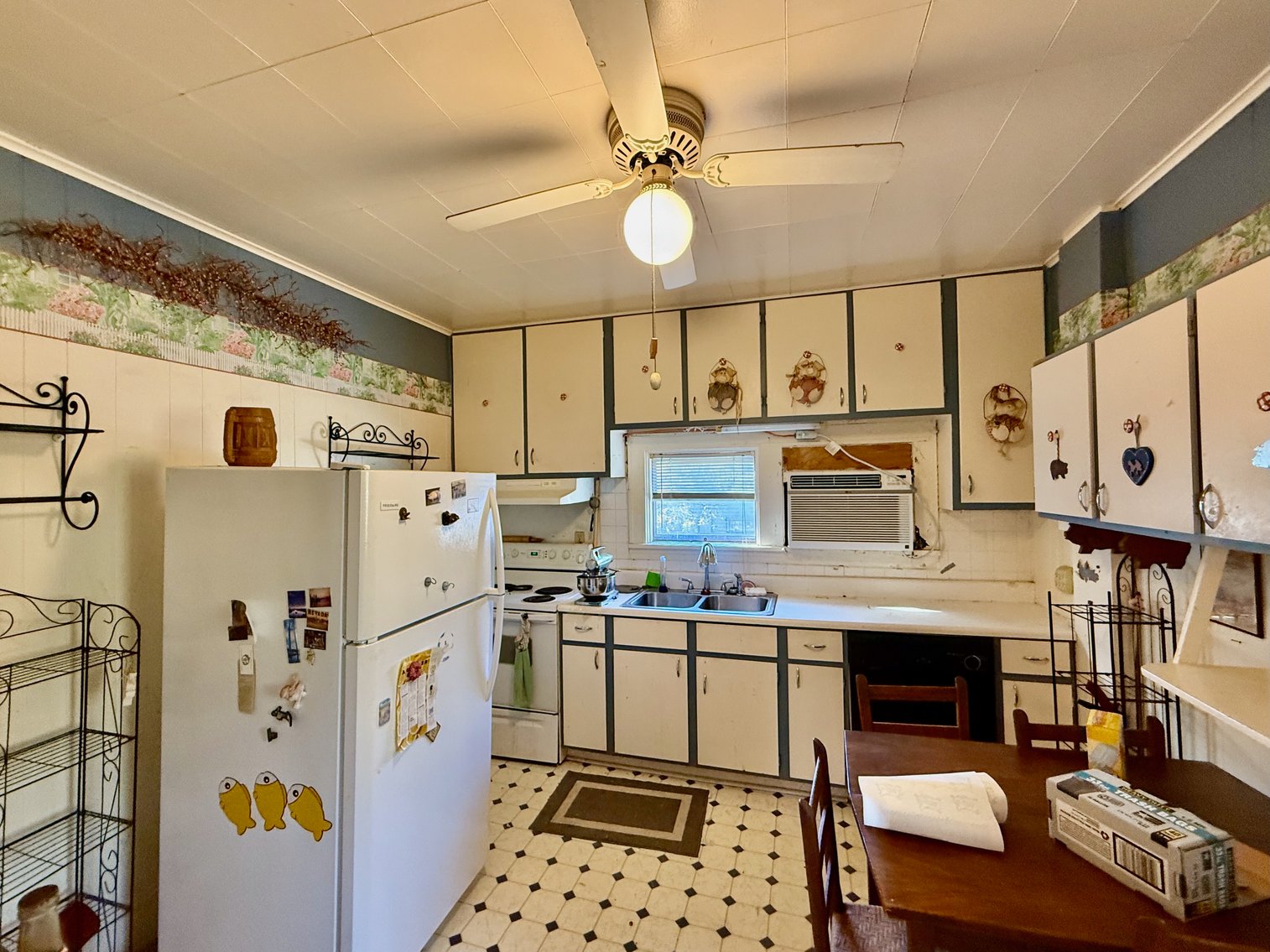 Image for 5 BR/2 BA Home on 1 +/- Acre Lot in The Town of Gordonsville, VA--ONLINE ONLY BIDDING!!