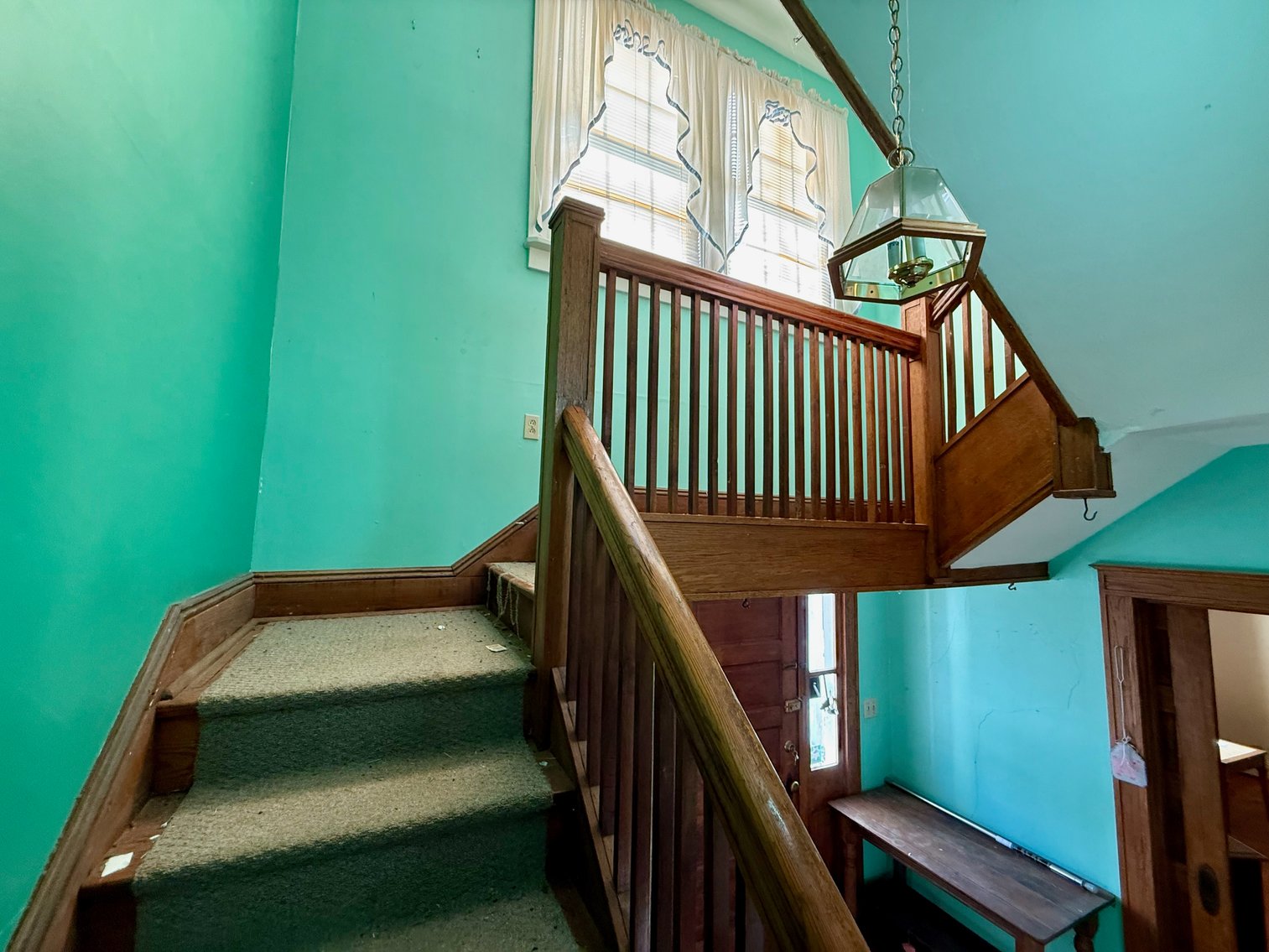 Image for 5 BR/2 BA Home on 1 +/- Acre Lot in The Town of Gordonsville, VA--ONLINE ONLY BIDDING!!