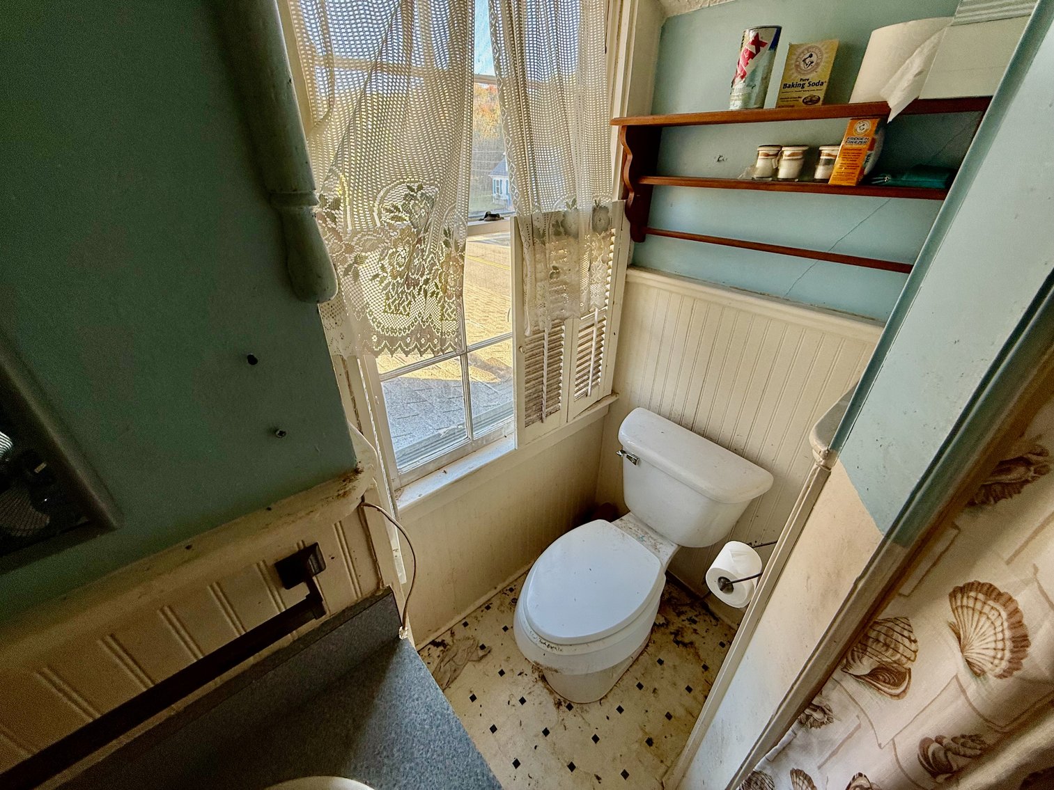 Image for 5 BR/2 BA Home on 1 +/- Acre Lot in The Town of Gordonsville, VA--ONLINE ONLY BIDDING!!