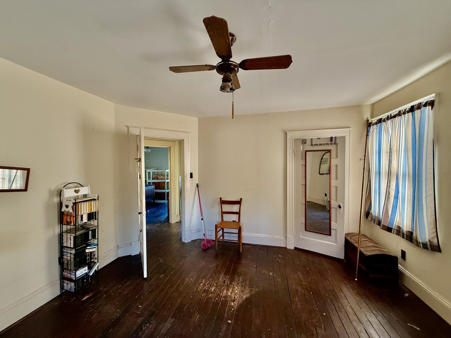 Image for 5 BR/2 BA Home on 1 +/- Acre Lot in The Town of Gordonsville, VA--ONLINE ONLY BIDDING!!