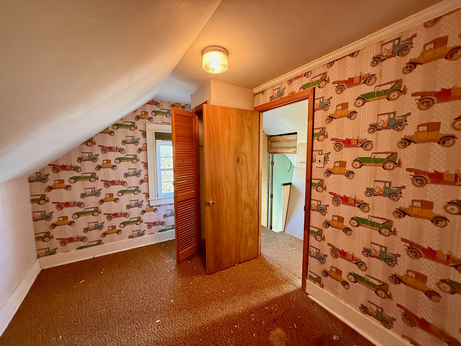 Image for 5 BR/2 BA Home on 1 +/- Acre Lot in The Town of Gordonsville, VA--ONLINE ONLY BIDDING!!