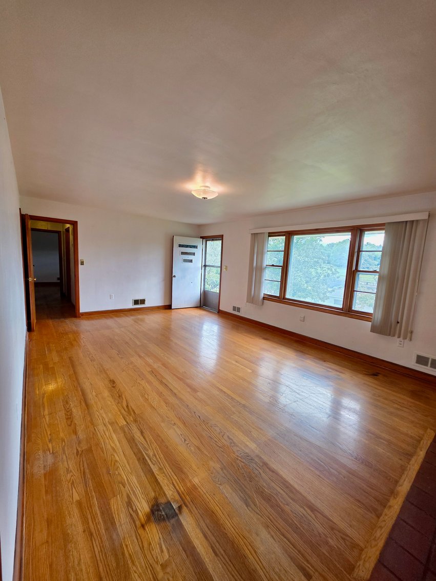 Image for 2 BR/2 BA Brick Home w/Full Basement on 1 +/- Acre Lot in the Cloverdale Area of Roanoke, VA--ONLINE ONLY BIDDING!!