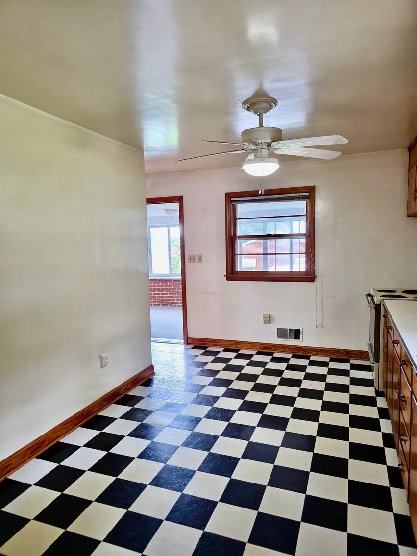 Image for 2 BR/2 BA Brick Home w/Full Basement on 1 +/- Acre Lot in the Cloverdale Area of Roanoke, VA--ONLINE ONLY BIDDING!!