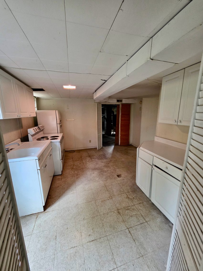 Image for 2 BR/2 BA Brick Home w/Full Basement on 1 +/- Acre Lot in the Cloverdale Area of Roanoke, VA--ONLINE ONLY BIDDING!!