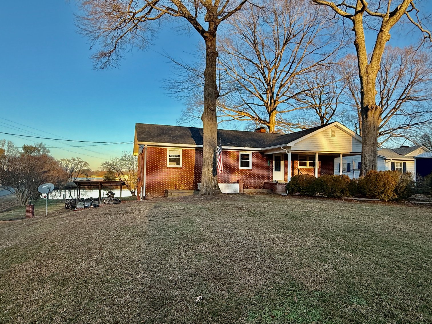 Image for 3 BR/2 BA Brick Home w/Basement Fronting Pond & Views of Mattox Creek in Colonial Beach, VA--SELLING to the HIGHEST BIDDER!!