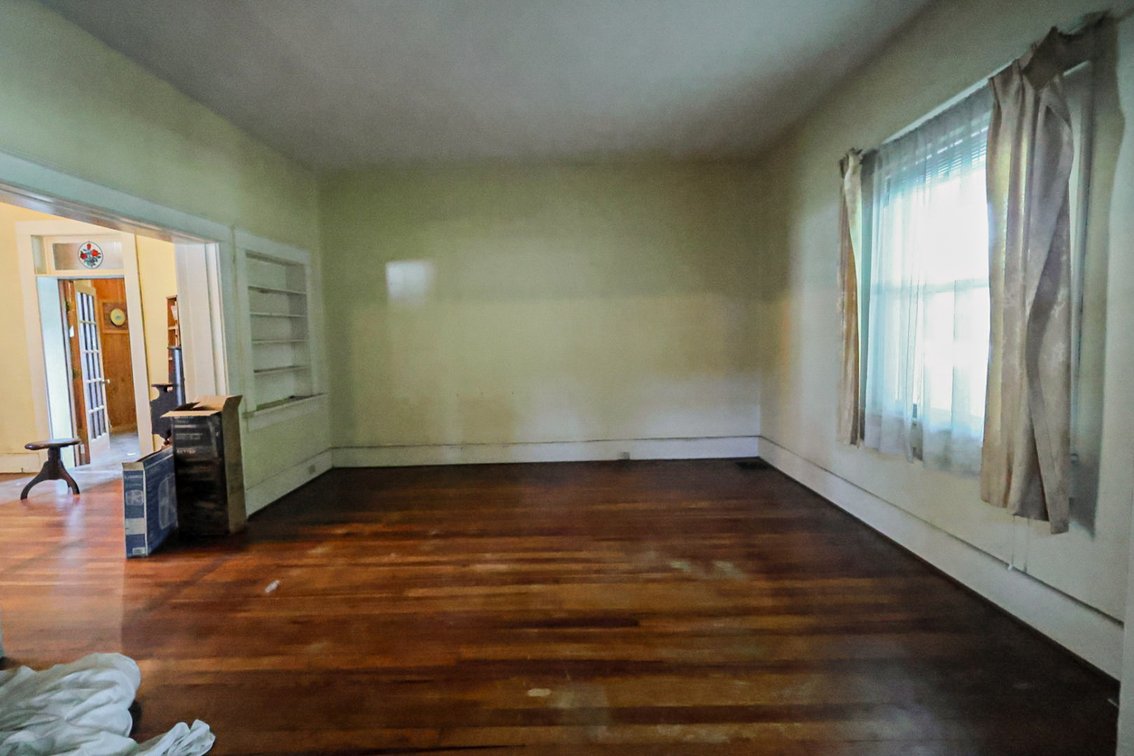 Image for 4 BR/2 BA Home on 1.45 +/- Acres in the Town of Crewe, VA (Nottoway County)--SELLING to the HIGHEST BIDDER via ONLINE ONLY BIDDING!!