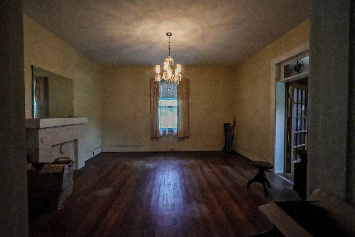 Image for 4 BR/2 BA Home on 1.45 +/- Acres in the Town of Crewe, VA (Nottoway County)--SELLING to the HIGHEST BIDDER via ONLINE ONLY BIDDING!!