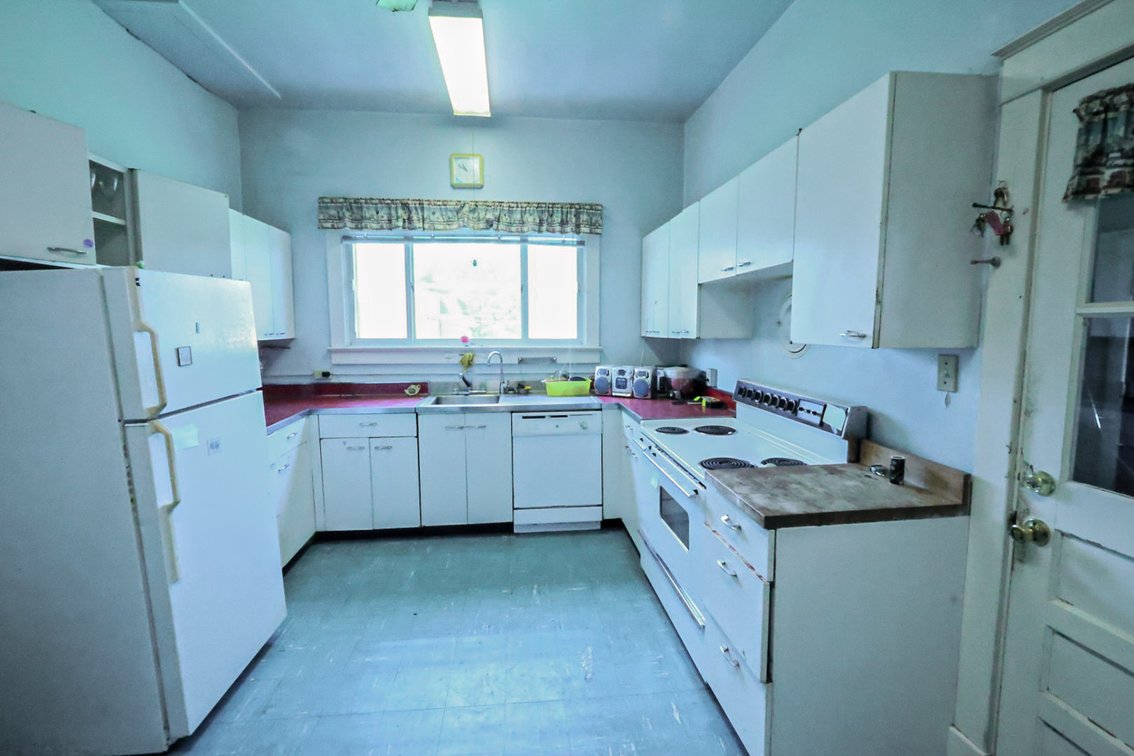 Image for 4 BR/2 BA Home on 1.45 +/- Acres in the Town of Crewe, VA (Nottoway County)--SELLING to the HIGHEST BIDDER via ONLINE ONLY BIDDING!!