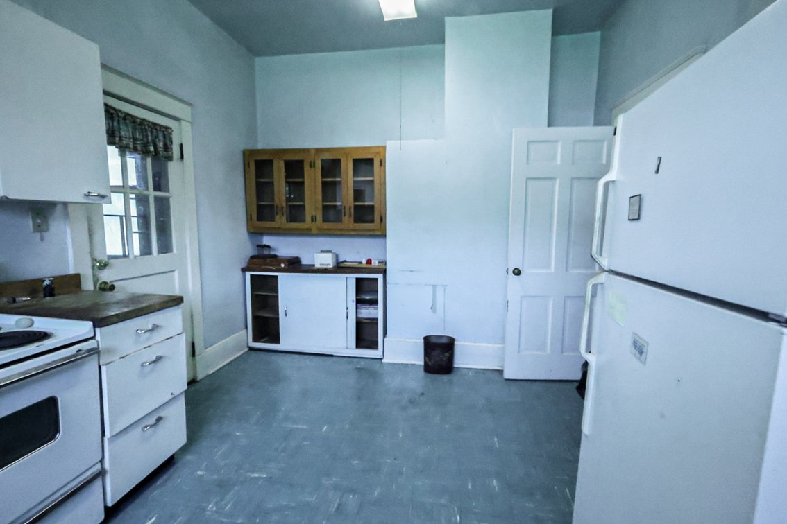 Image for 4 BR/2 BA Home on 1.45 +/- Acres in the Town of Crewe, VA (Nottoway County)--SELLING to the HIGHEST BIDDER via ONLINE ONLY BIDDING!!