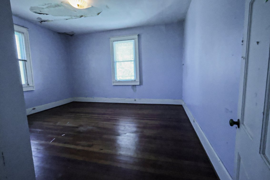 Image for 4 BR/2 BA Home on 1.45 +/- Acres in the Town of Crewe, VA (Nottoway County)--SELLING to the HIGHEST BIDDER via ONLINE ONLY BIDDING!!