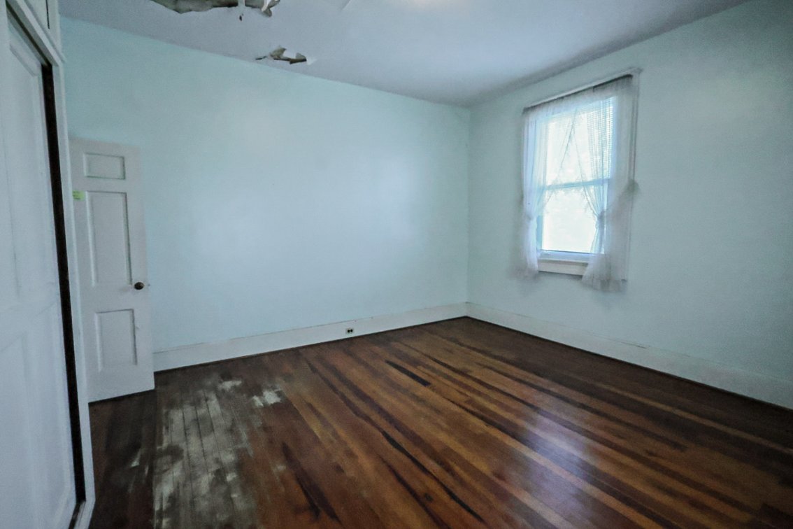 Image for 4 BR/2 BA Home on 1.45 +/- Acres in the Town of Crewe, VA (Nottoway County)--SELLING to the HIGHEST BIDDER via ONLINE ONLY BIDDING!!