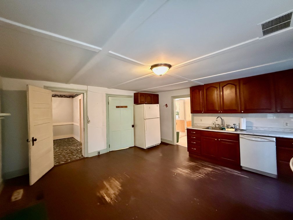 Image for 3 BR/2 BA Home (circa 1829) w/Business Zoning on Main Street in Downtown Madison, VA--SELLING to the HIGHEST BIDDER via ONLINE ONLY BIDDING!!