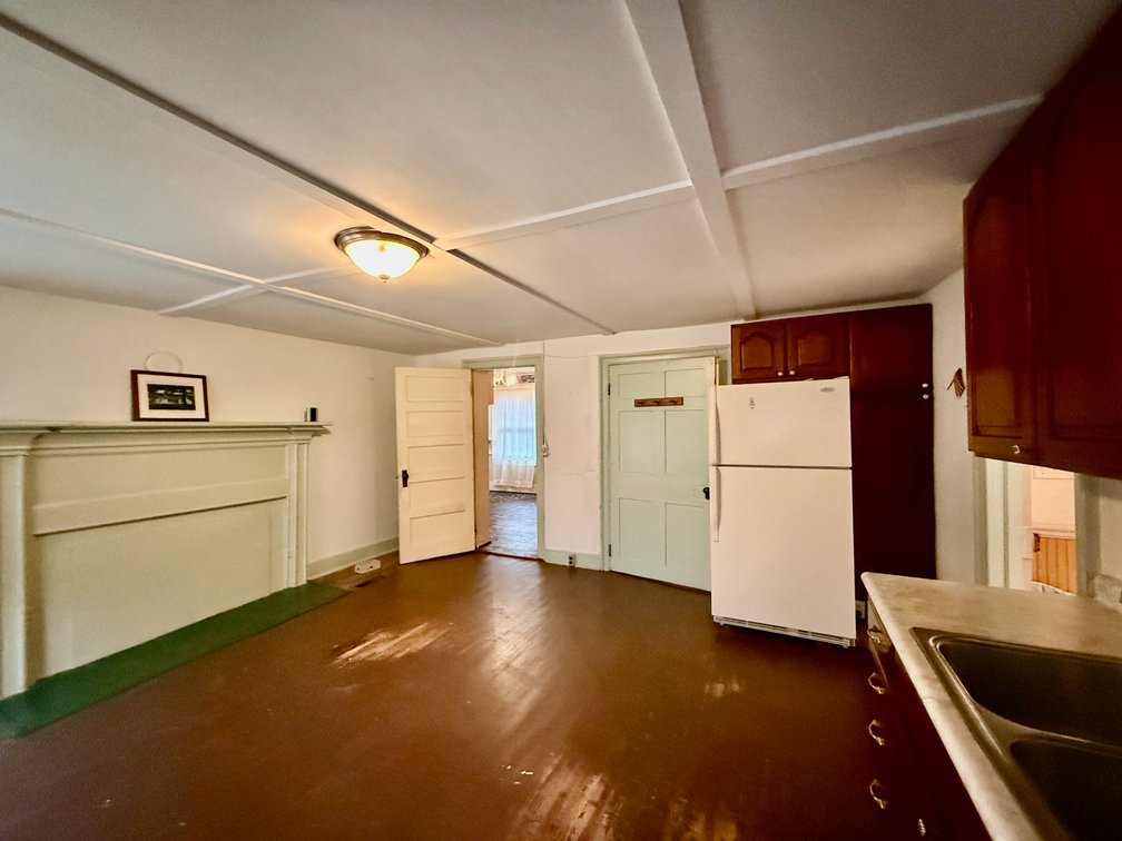 Image for 3 BR/2 BA Home (circa 1829) w/Business Zoning on Main Street in Downtown Madison, VA--SELLING to the HIGHEST BIDDER via ONLINE ONLY BIDDING!!