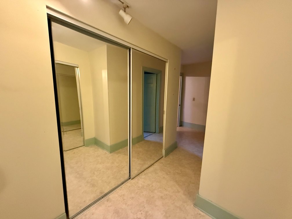 Image for 3 BR/2 BA Home (circa 1829) w/Business Zoning on Main Street in Downtown Madison, VA--SELLING to the HIGHEST BIDDER via ONLINE ONLY BIDDING!!