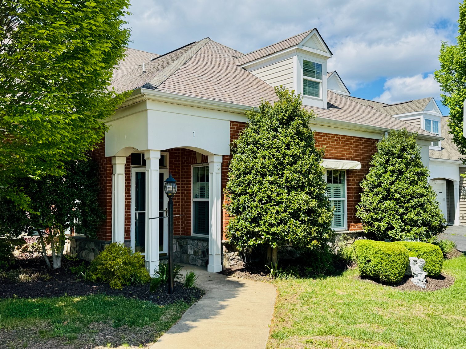 Image for 3 BR/2.5 BA End-Unit Villa in the 55+ Active Adult Community of Heritage Highlands--Loudoun County, VA