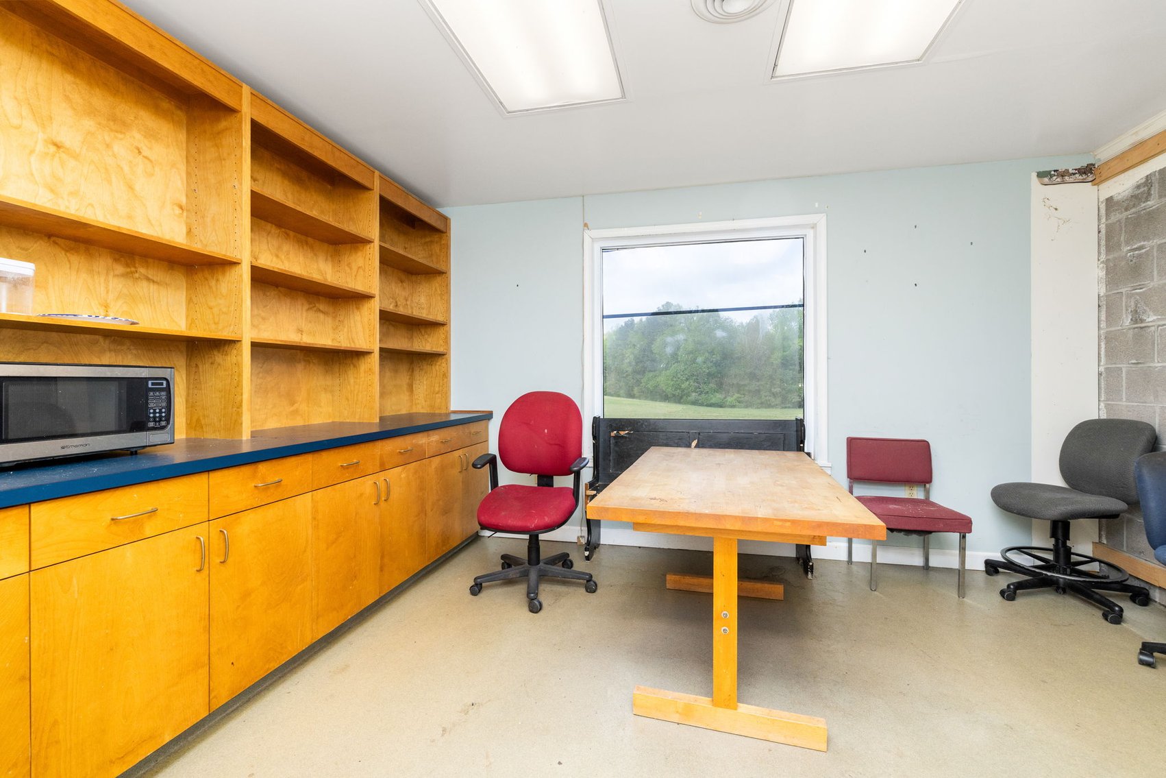 Image for 4,125 +/ sf. Commercial Building w/240' +/- of Road Frontage on 1.25 +/- Acres in Lunenburg County, VA--ONLINE ONLY BIDDING!!