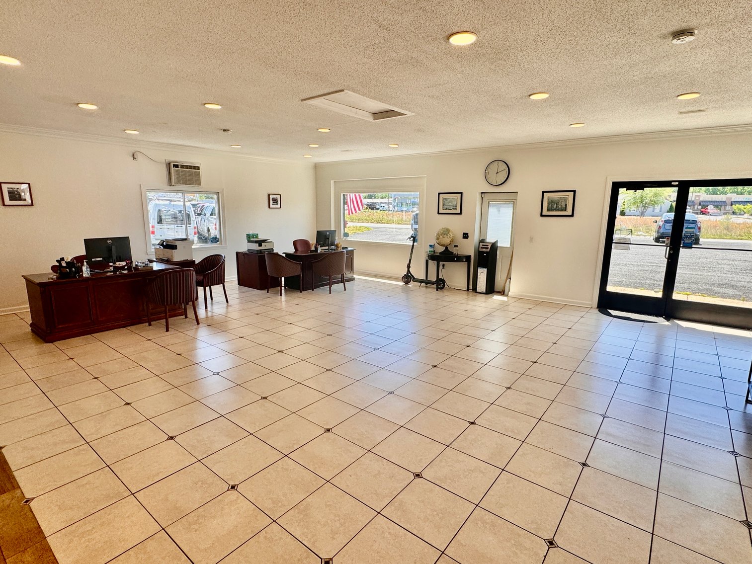 Image for Income Producing Commercial Building w/Office, Apartment & 2 Bay Garage/Shop on .46 +/- Acres w/Rts. 1 & 208 Visibility--ONLINE ONLY BIDDING!!