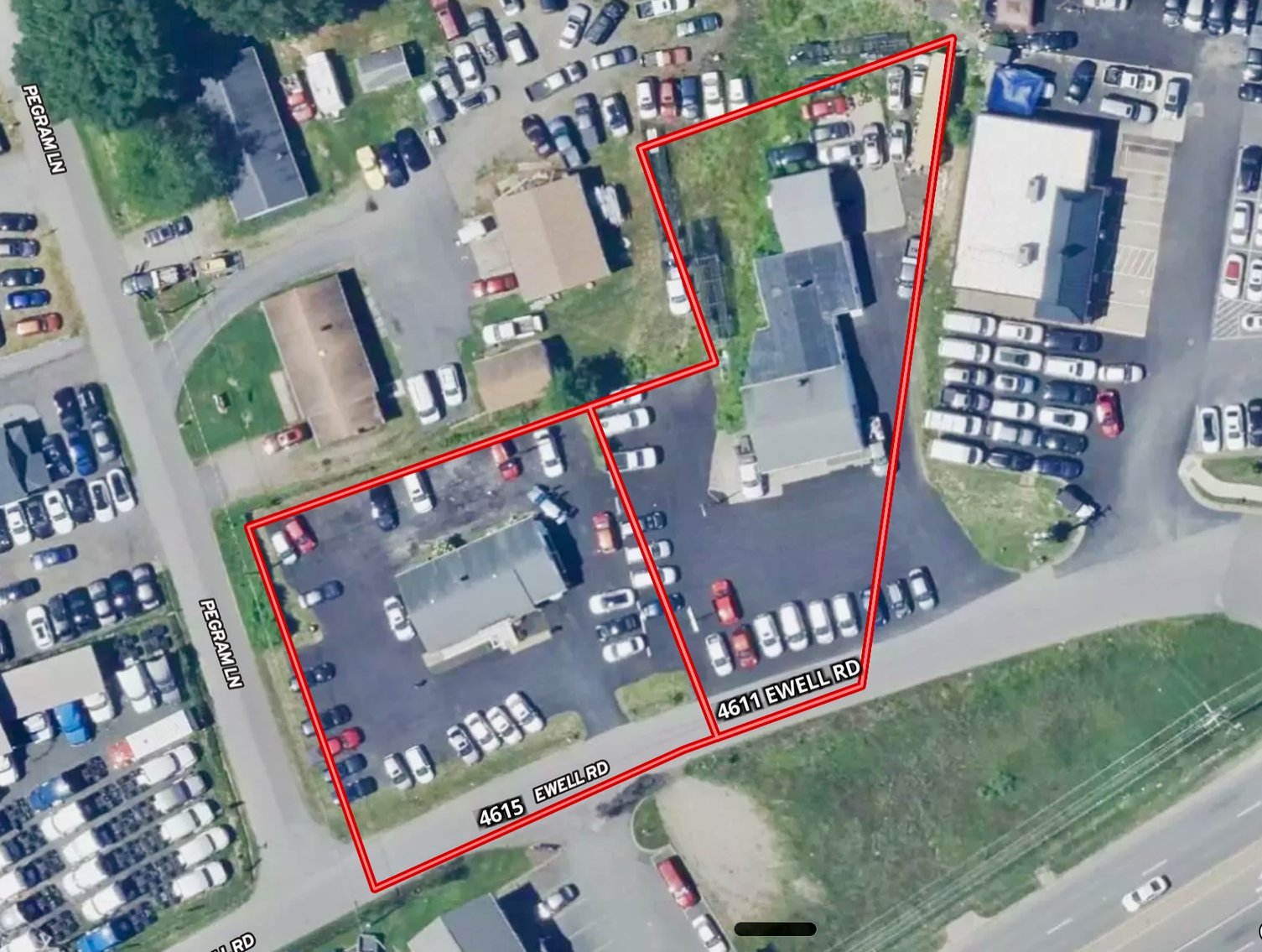 Image for Income Producing Commercial Building w/Office, Apartment & 2 Bay Garage/Shop on .46 +/- Acres w/Rts. 1 & 208 Visibility--ONLINE ONLY BIDDING!!