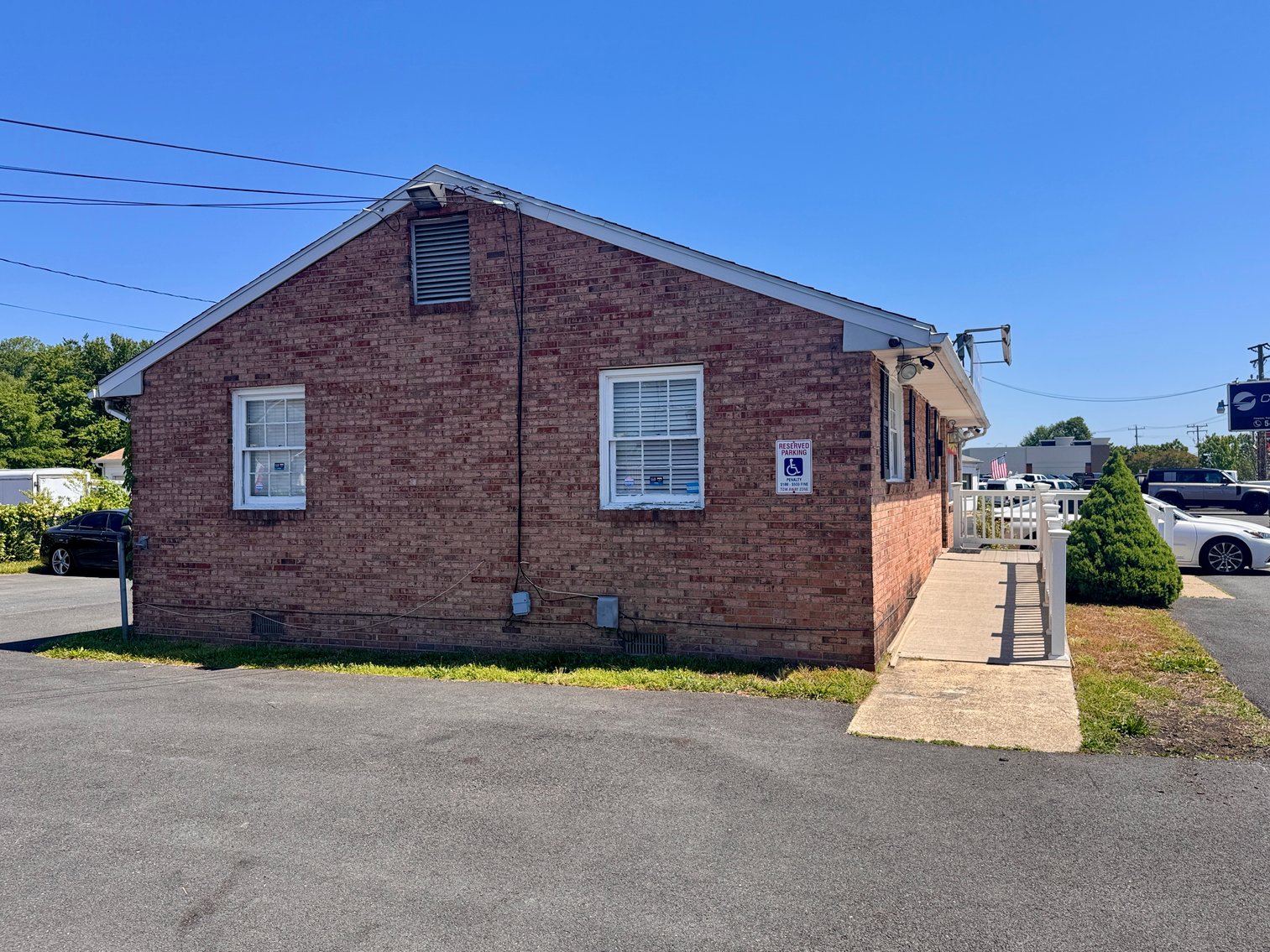 Image for Income Producing Commercial Brick Building on .39 +/- Acres w/Rts. 1 & 208 Visibility--ONLINE ONLY BIDDING!!