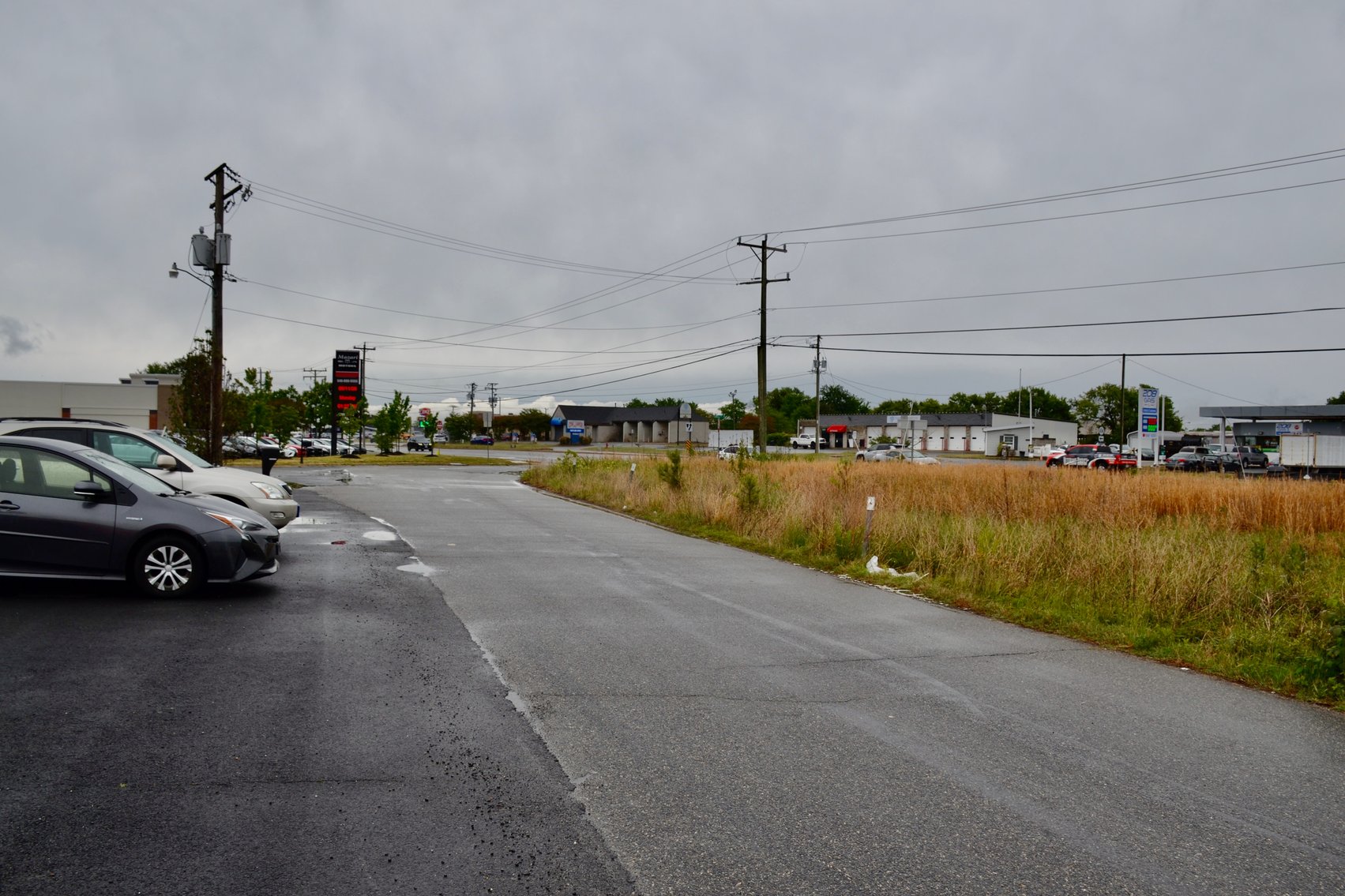 Image for Income Producing Commercial Brick Building on .39 +/- Acres w/Rts. 1 & 208 Visibility--ONLINE ONLY BIDDING!!