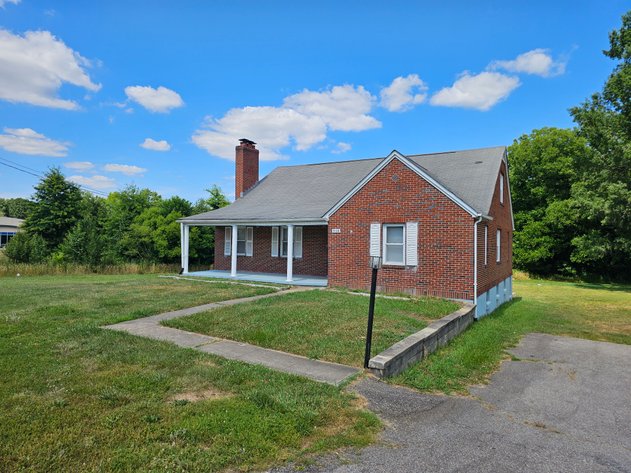 Image for SOLD! | Public Auction | Estate Settlement | Day 1 – Live & Online | 3 BR/1.5 BA Single-Family Home | 3,367± SF | Zoned R-1 | Full Basement | 3168 Franklin Turnpike | City of Danville, VA