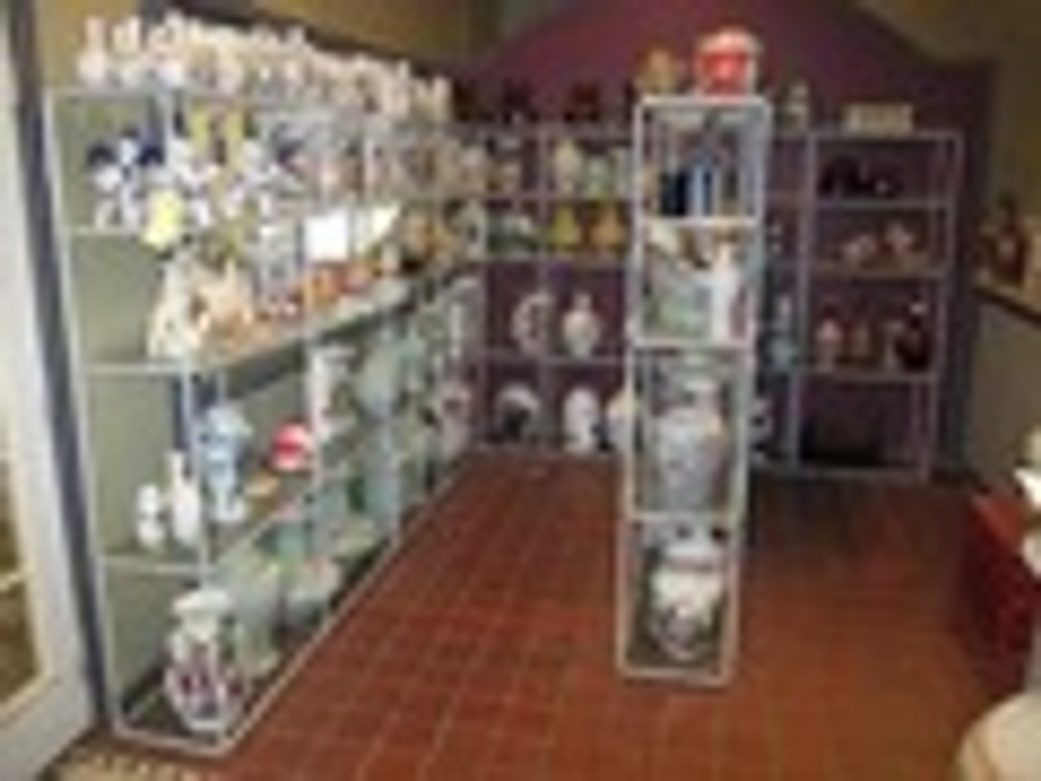 Image for Decorative Vase/Figurine Inventory, Retail Fixture & Walk In Cooler