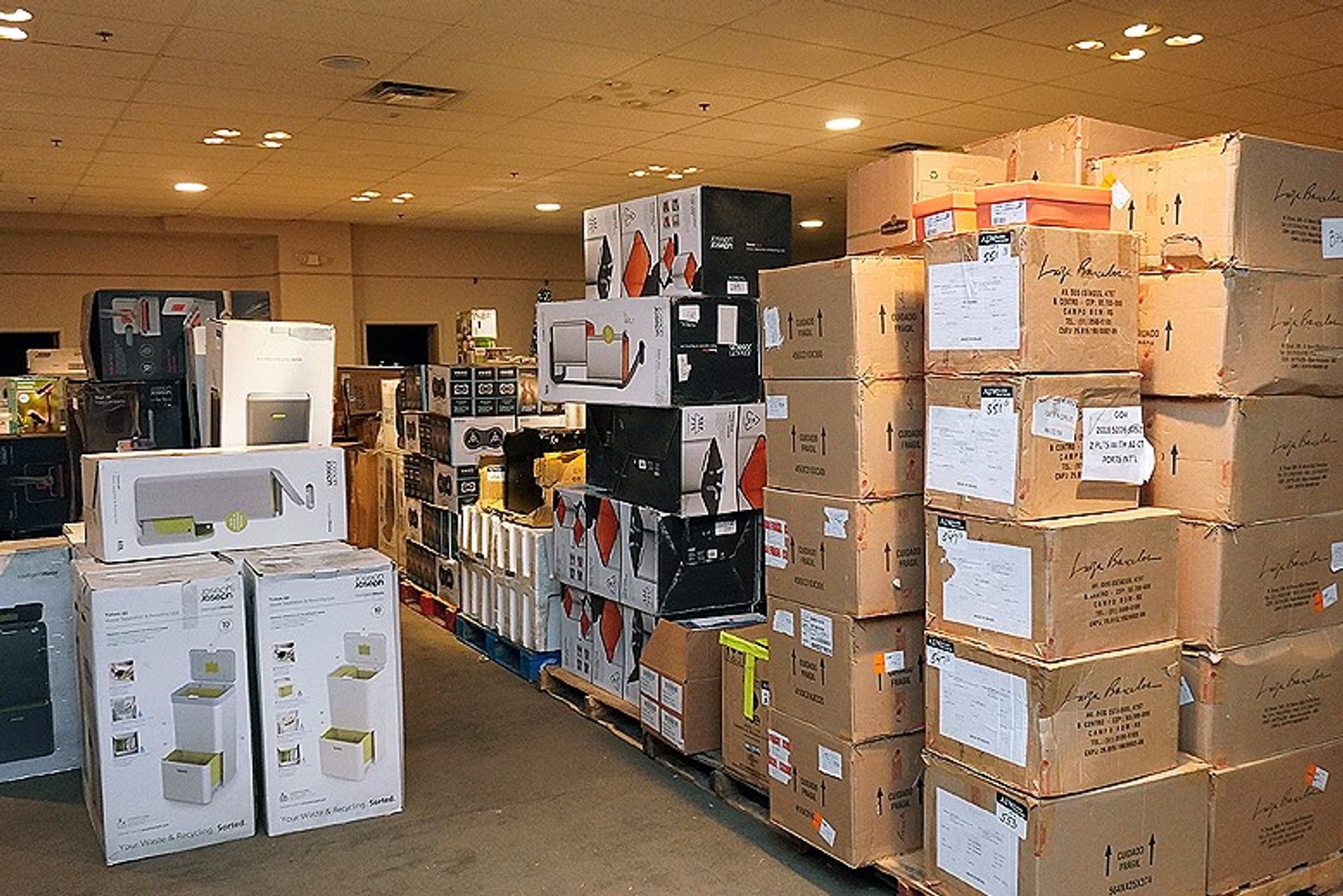 Image for General Merchandise, Store Returns & Close-Out Inventory