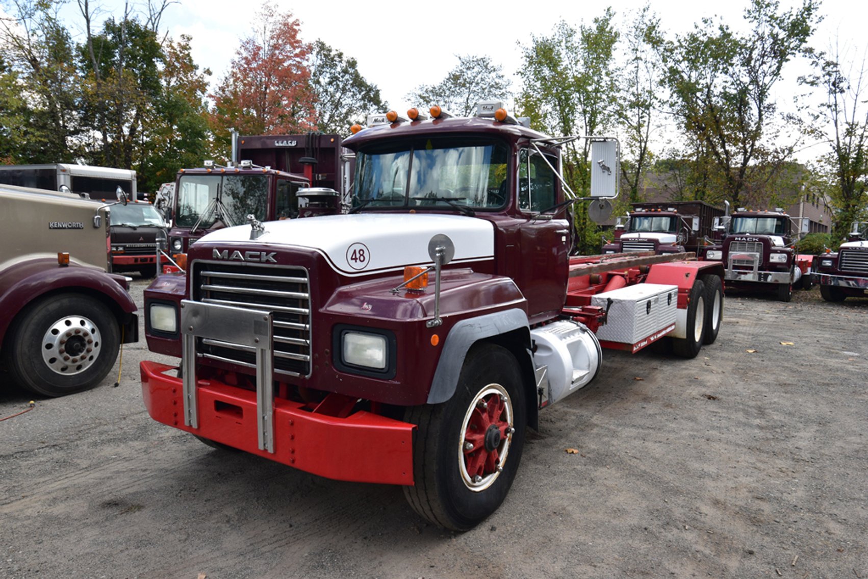 Image for Mack Roll Off Trucks & Compaction Units