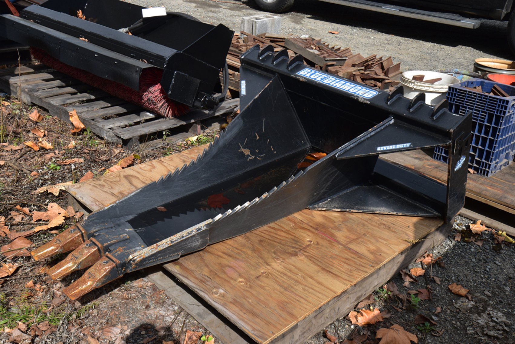 Image for Mack Roll Off Trucks & Compaction Units